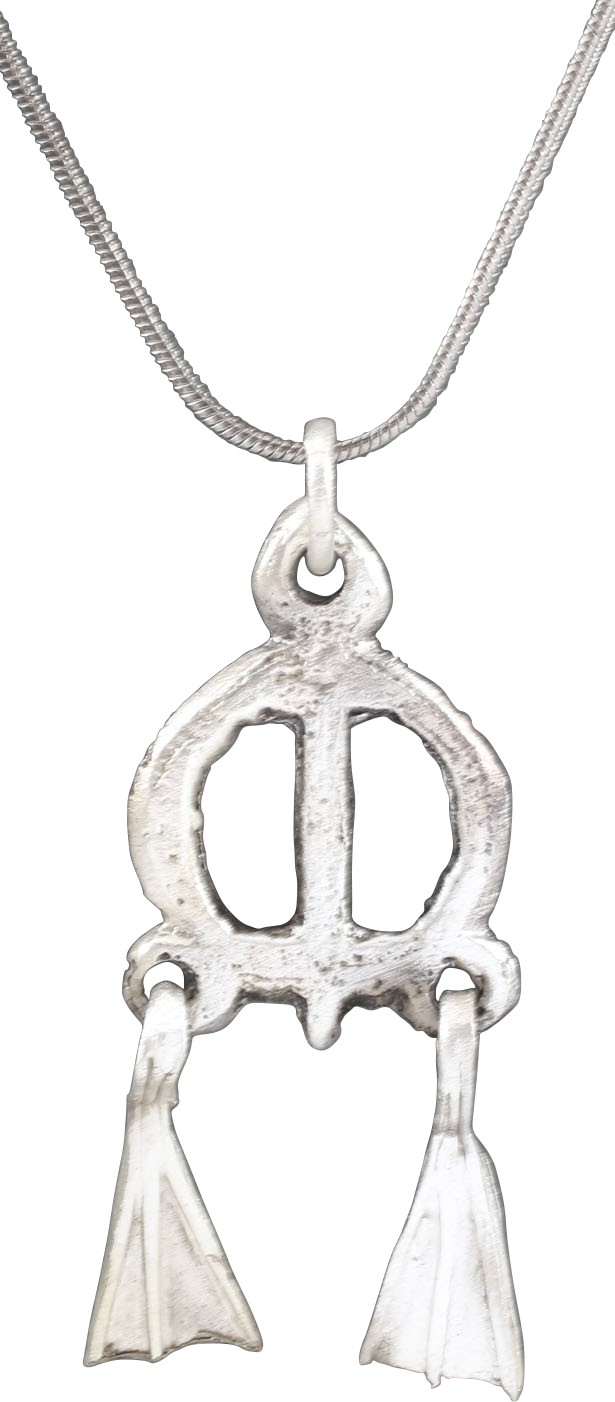 FINE AND RARE VIKING SORCERESS' AMULET NECKLACE - Fagan Arms