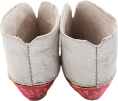 PAIR OF CHINESE LADIES SHOES FOR FOOT BOUND FEET - Fagan Arms