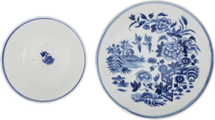 ENGLISH WORCESTER PORCELAIN TEA BOWL AND UNDER BOWL, DR. WALL PERIOD, C.1770-83 - Fagan Arms