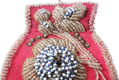 IROQUOIS BEADED CLUTCH, C.1900-10 - Fagan Arms
