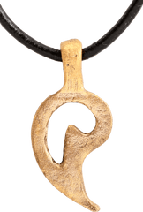 18TH CENTURY ENGLISH GILT PENDANT. - Fagan Arms