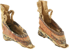 EXTRAORDINARY PAIR OF CHINESE LADIES SHOES FOR BOUND FEET (FOOT BINDING) - Fagan Arms
