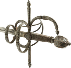 MAGNIFICENT SWEPT HILT RAPIER AND COMPANION LEFT HAND DAGGER - Fagan Arms