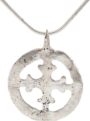 FINE CRUSADER'S CROSS PENDANT NECKLACE, 11TH-13TH CENTURY - Fagan Arms