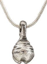 ANCIENT ROMAN WOMAN'S PENDANT NECKLACE, 1ST-3RD CENTURY