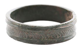 FINE VIKING WEDDING RING C.900-1050 AD, SIZE 7 ½