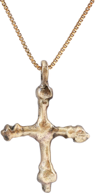 FINE EUROPEAN CONVERT’S CROSS NECKLACE, C.800-1000 AD