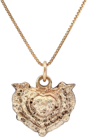 FINE VIKING HEART PENDANT NECKLACE, 900-1000 AD