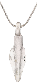 FINE GREEK ARROWHEAD PENDANT NECKLACE, C. 8TH-3RD CENTURY BC