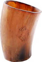 COLONIAL AMERICAN HORN CUP