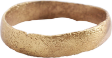 FINE VIKING WEDDING RING, SIZE 10 ¼