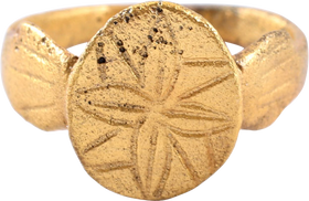 EUROPEAN QUATREFOIL RING, SIZE 8 ¼