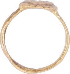 FINE MEDIEVAL RING, C.9TH-12TH CENTURY AD, SIZE 7 ¼