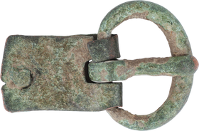 RARE ROMAN BUCKLE FROM A LEGIONARIE’S PLATE ARMOR, LORICA SEGMENTATA