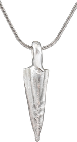 FINE ROMAN ARROWHEAD PENDANT NECKLACE, 100 BC-100 AD