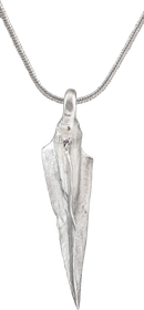 FINE ROMAN ARROWHEAD PENDANT NECKLACE, 100 BC-100 AD