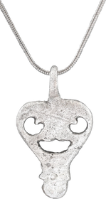 SCANDINAVIAN WOMAN’S HEART PENDANT, C.1200-1400
