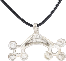 RARE VIKING LUNAR AMULET NECKLACE 950-1050 AD