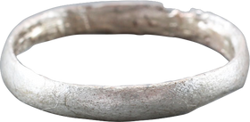 EUROPEAN CHILD’S RING, 15TH-17TH CENTURY AD, SIZE 4 1/2