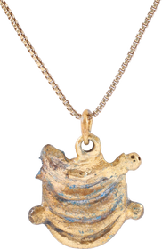 FRENCH WOMAN’S PENDANT, C.1250-1450