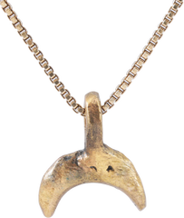 VIKING LUNAR PENDANT NECKLACE, C.900-1000 AD - Fagan Arms