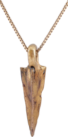 ROMAN TRIANGULAR ARROWHEAD NECKLACE, 100BC-100AD
