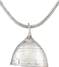 ANCIENT ROMAN WOMAN'S PENDANT NECKLACE, 1ST-3RD CENTURY AD