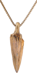 GREEK ARROWHEAD PENDANT NECKLACE, 300 - 100 BC