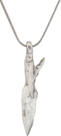 FINE GREEK SOCKETED ARROWHEAD NECKLACE, 690-250BC