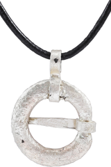 VIKING PROTECTIVE BROOCH, 850-1050 AD - Fagan Arms