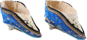 CHINESE LADY’S SHOES FOR BOUND FEET (FOOT BINDING), 19TH-EARLY 20TH CENTURY