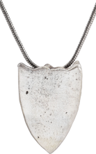 MEDIEVAL EUROPEAN WOMAN’S PENDANT NECKLACE C.1350-1600
