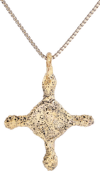 NORTHERN EUROPEAN CHRISTIAN CONVERT’S CROSS NECKLACE, 9th-10th CENTURY - Fagan Arms