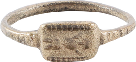 LATE ROMAN RING MID 4TH-5TH CENTURY AD 7 ½
