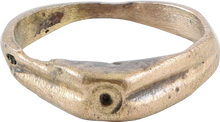 EUROPEAN LADIES FASHION RING C.1300-1400, SIZE 3 ¾