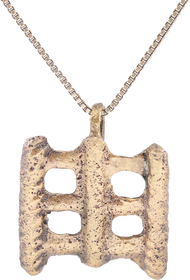 VIKING WOMAN WARRIOR’S BRACELET PENDANT NECKLACE, 10th-11th CENTURY AD