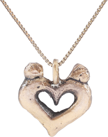 STUNNING VIKING HEART NECKLACE C.800-1000 AD