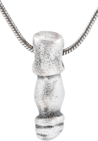 ROMAN WOMAN’S PENDANT NECKLACE, 200-450 AD