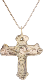 FINE EUROPEAN CHRISTIAN CROSS NECKLACE, 17TH-18TH CENTURY