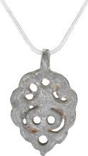 ROMAN SILVERED PENDANT NECKLACE, 1ST-4TH CENTURY AD