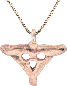 MEDIEVAL LADY'S NECKLACE PENDANT, C.1300-1500
