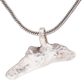 GREEK/UKRAINIAN BRONZE DOLPHIN PENDANT NECKLACE, 5TH-4TH CENTURY BC