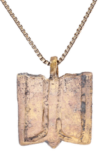 VIKING WOMAN WARRIOR’S FUNERARY PENDANT NECKLACE, 800-1050 AD