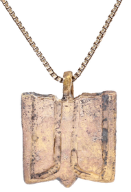 VIKING WOMAN WARRIOR’S FUNERARY PENDANT NECKLACE, 800-1050 AD