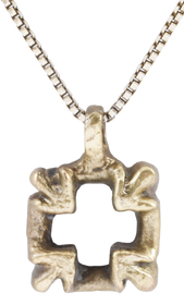 EUROPEAN LADY’S ARMORIAL PENDANT C.1600-1750