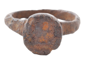 ROMAN IRON SIGNET RING C.500-100 BC, SIZE 7