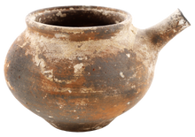 ANCIENT PERSIAN SPOUTED JUG OR PITCHER, 800-600BC