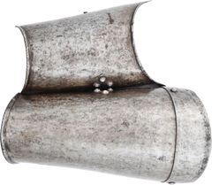 GERMAN ARMOR LEFT LOWER CANNON C.1560-80 - Fagan Arms