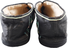 FINE CHINESE LADY’S SHOES FOR BOUND FEET (FOOT BINDING), 19TH-EARLY 20TH CENTURY - Fagan Arms