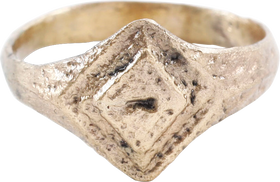 MEDIEVAL EUROPEAN RING 11TH-15TH CENTURY AD, SIZE 8 ½